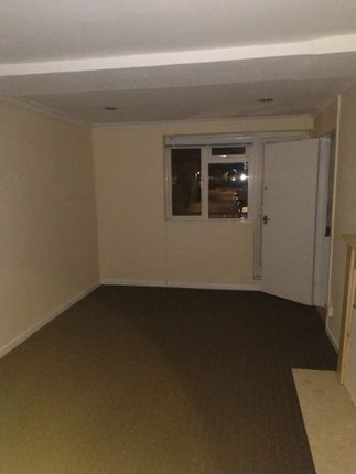 Rose Lane, Chadwell Heath photo 4