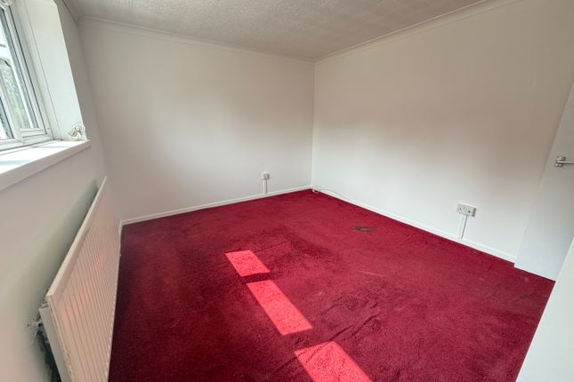 15, Phipps Avenue, RUGBY photo 2