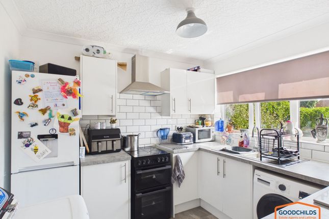 9 Radford Drive, Walsall photo 2