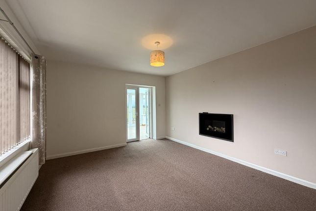 9, Pedder Avenue, Morecambe photo 3