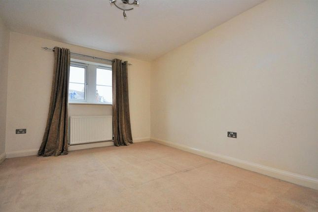 4, Feversham Gate, York photo 3