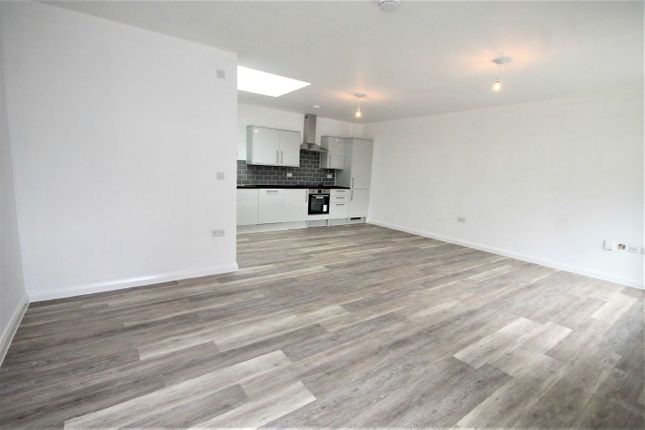 Flat 2, 89, Stanmore Hill, Stanmore photo 3