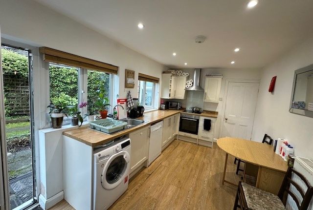 60, Coalville photo 2