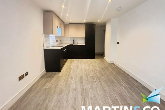 Apartment 5, Burrell Street, Wakefield photo 3
