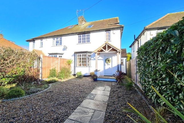 Thumbnail Semi-detached house for sale in Tower Hill, Chipperfield, Kings Langley