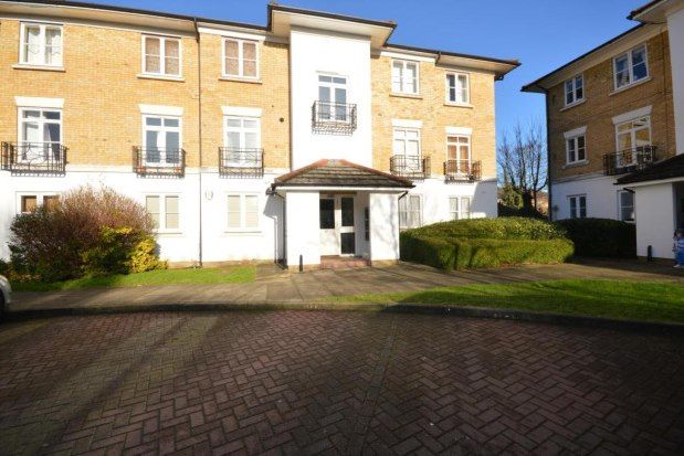 Flat to rent in 38 Kingswood Drive, Sutton