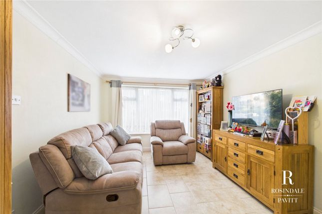 13 Nicholas Road, Croydon photo 4