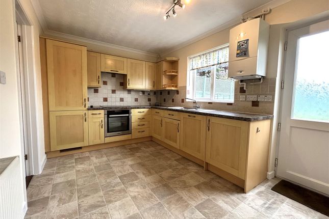 47, Chamberlain Road, Chippenham photo 2