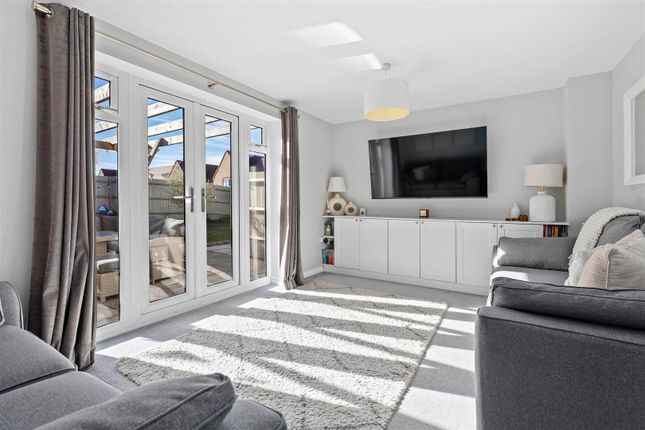 24, Hawthorn Croft, Hitchin photo 4