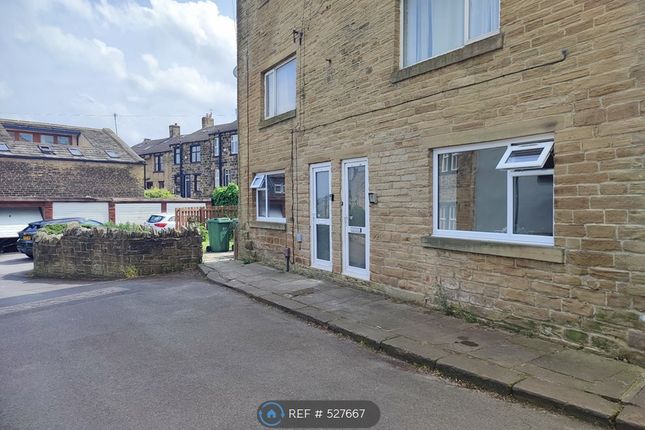 Thumbnail Flat to rent in Calverley, Pudsey