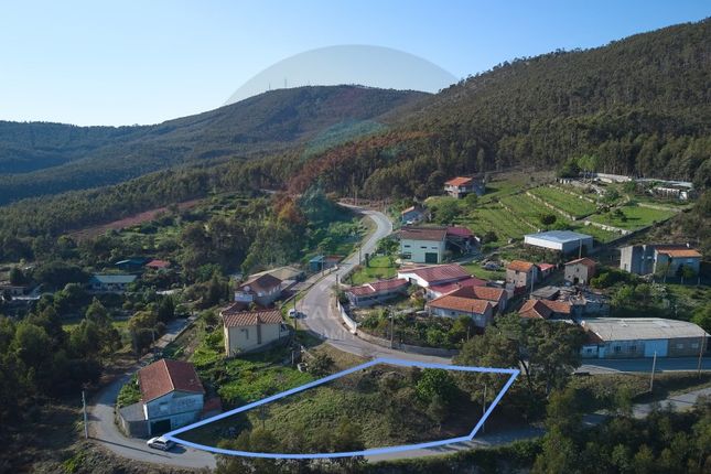Land for sale in Aguiar De Sousa, Paredes, Porto