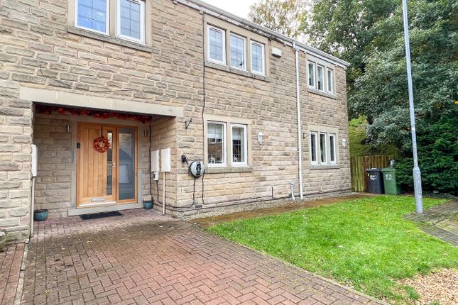 Town house for sale in Holmebank Mews, Brockholes, Holmfirth