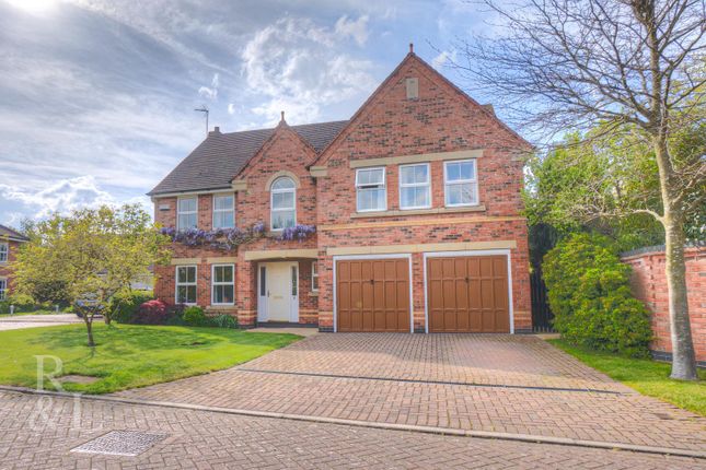 Detached house for sale in Serpentine Close, Upper Saxondale, Nottingham