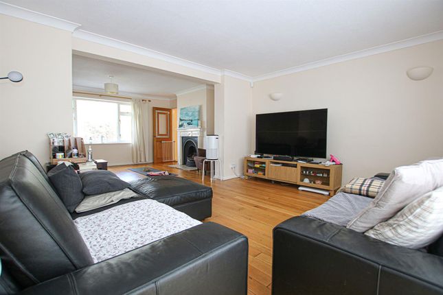 4, Paddocks Drive, Newmarket photo 3