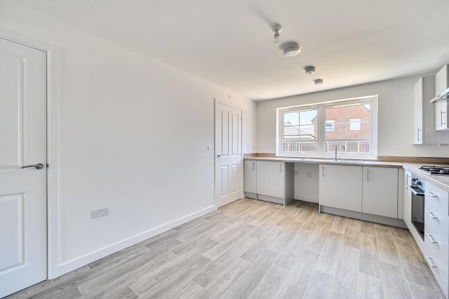 14, Farrow Place, Wokingham photo 3