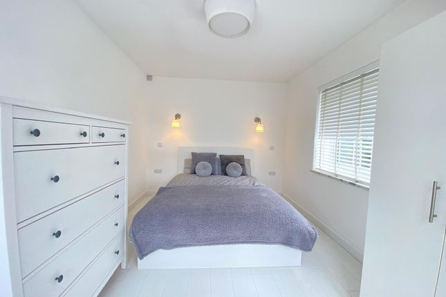 2, Walshingham Road, Orpington photo 4