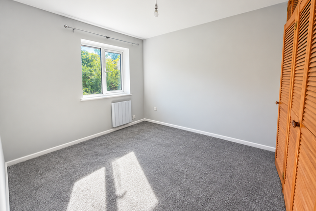 60, Moor Pond Close, Bicester photo 3