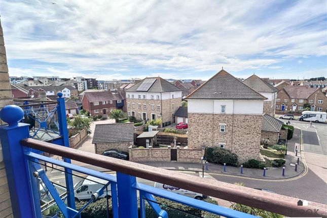 45 Trujillo Court, Callao Quay, Eastbourne photo 3