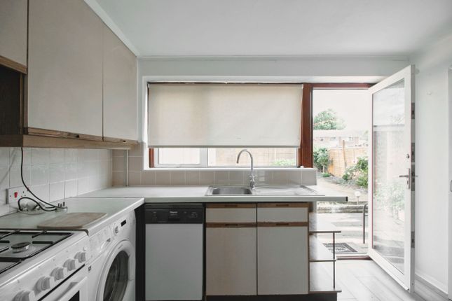 10, REDHILL photo 4