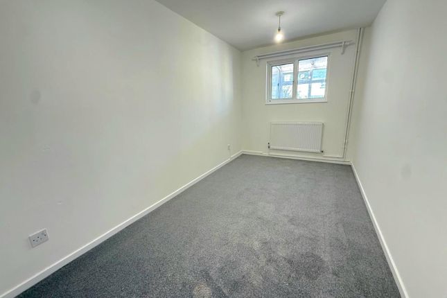 34, Pitstone Road, Northampton photo 5
