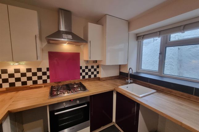 13, Stockwell Green, Cinderford photo 5