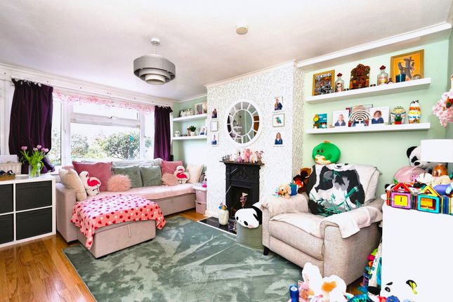 10, Shadwells Road, Lancing photo 2