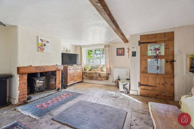 39, Main Road, Witney photo 2