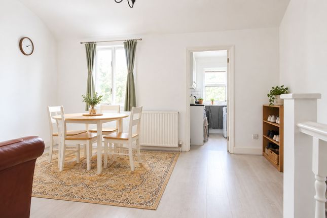 107b Stanley Road, Carshalton photo 4
