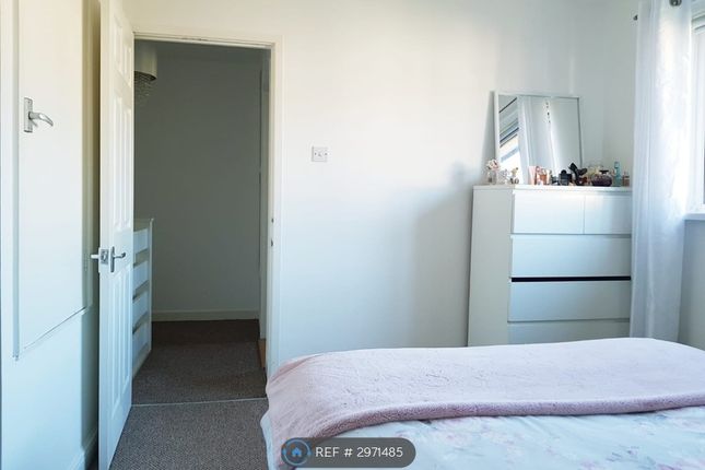 Orchard Park, St Mellons, Cardiff photo 4