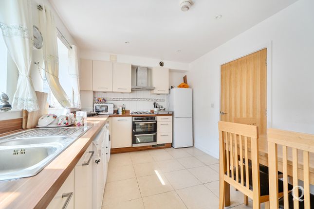 84, Westwood Drive, Kent photo 2