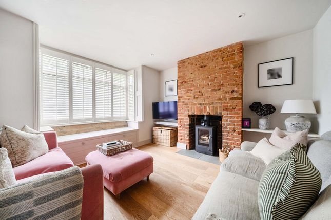14 Brambridge, Eastleigh photo 2