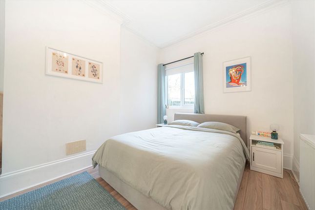 Garden Flat, 582, London Road, Isleworth photo 4