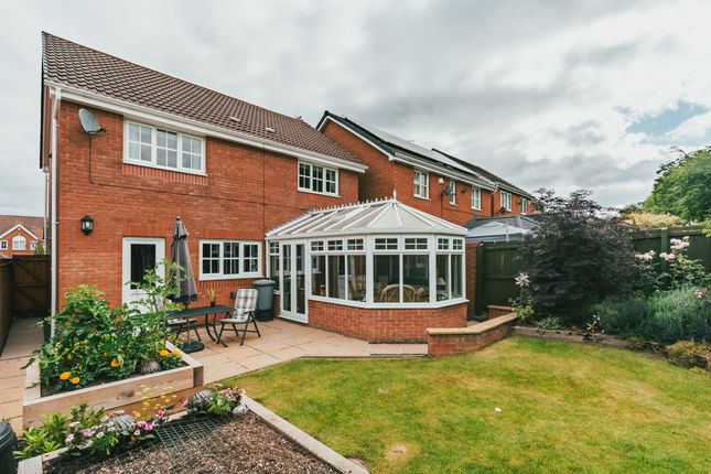 27 Bradgate Croft, Chesterfield photo 4