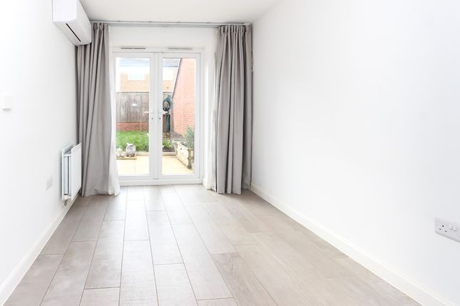 7, Sir Henry Fowler Way, Wellingborough photo 4
