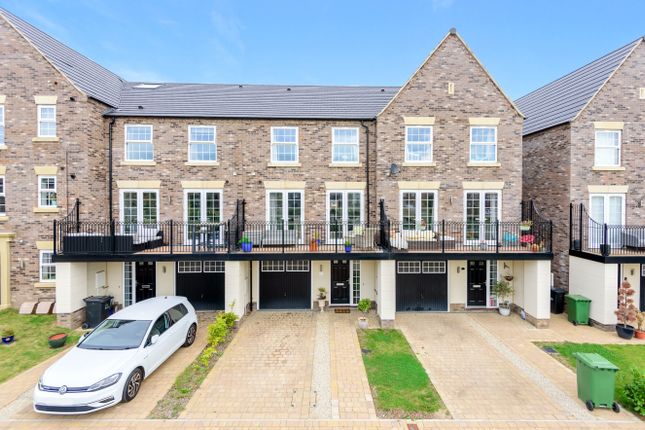 Thumbnail Town house for sale in Montagu Crescent, Wetherby, West Yorkshire