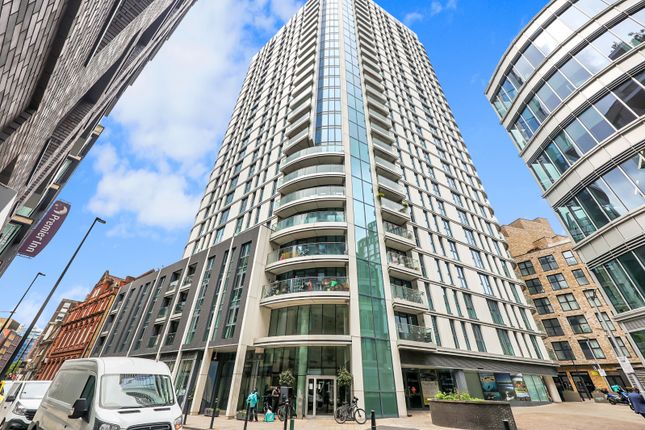 Flat to rent in Altitude Point, 71 Alie Street