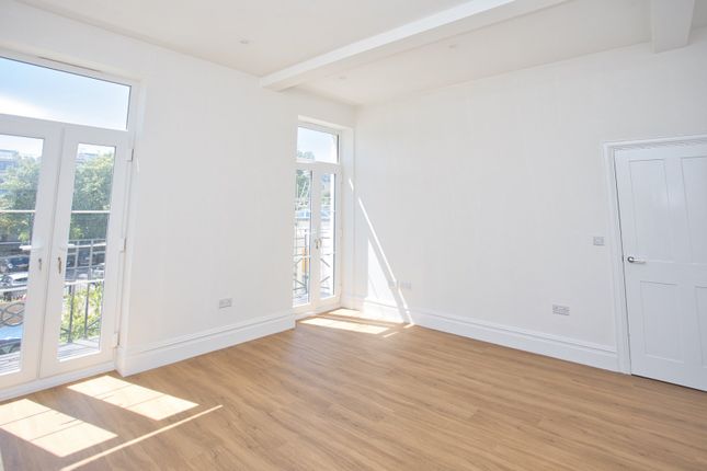 Flat 5, 115, Pleydell Gardens, Kent photo 3