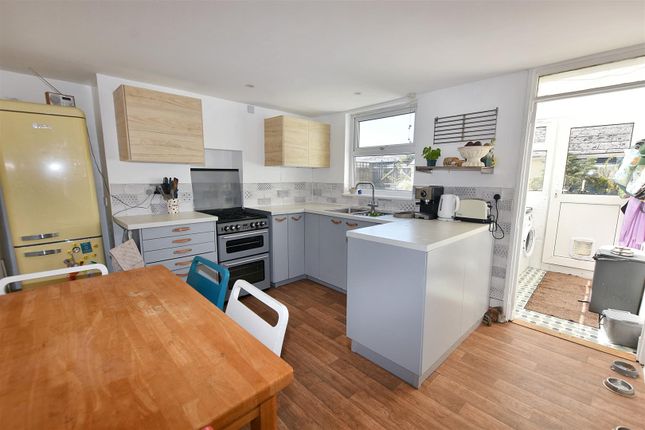 18, Penventon Terrace, Redruth photo 4