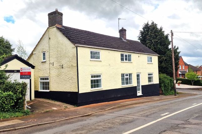 Detached house to rent in Lutterworth Road, Pailton, Rugby