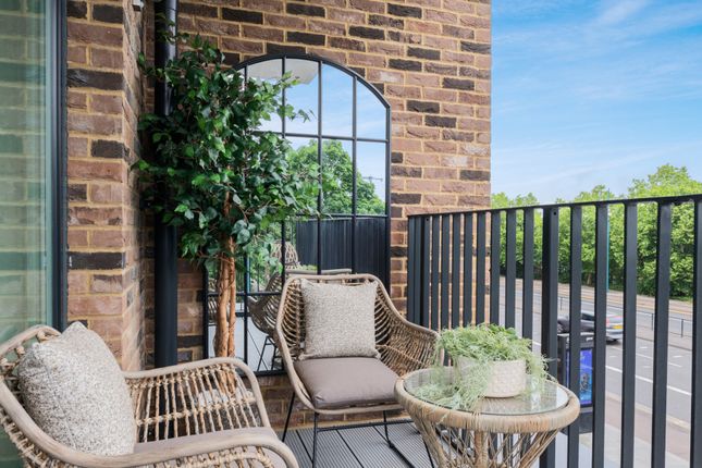 plot_34_studio, 95 Plumstead Road, London photo 3