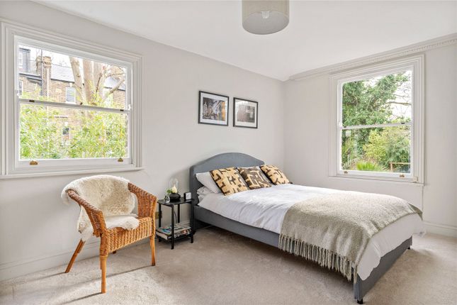 Terraced house for sale in Balfour Road, Highbury, London