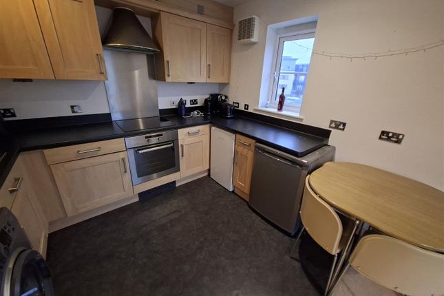 21, Smith Road, Cardiff photo 3