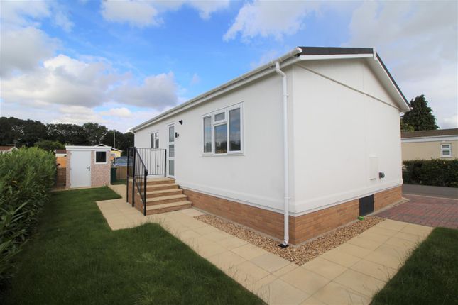 Mobile/park home for sale in Keys Park, Parnwell Way, Peterborough