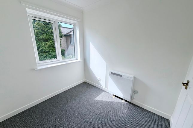 7 Sheringham Court, Stowmarket photo 5
