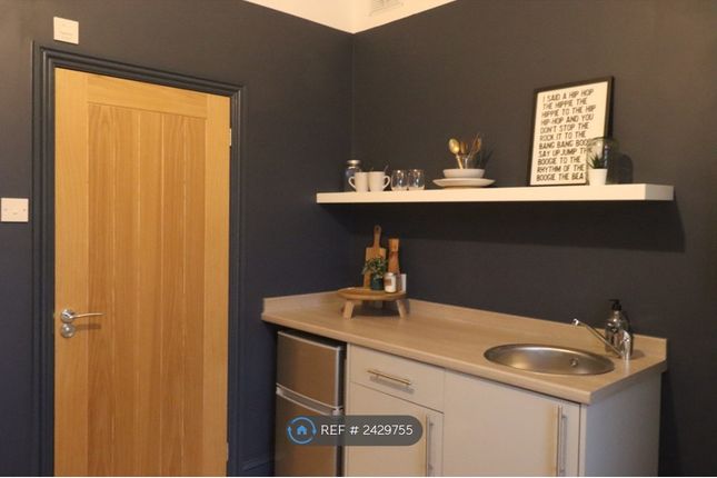 Room 3 - Ensuite + Kitchenette