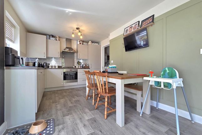 56, Brambling Way, Hardwicke photo 4