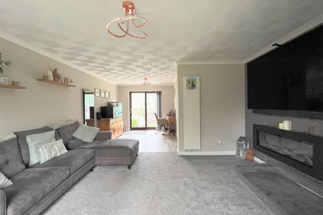 16, Kidwelly Close, Plymouth photo 4