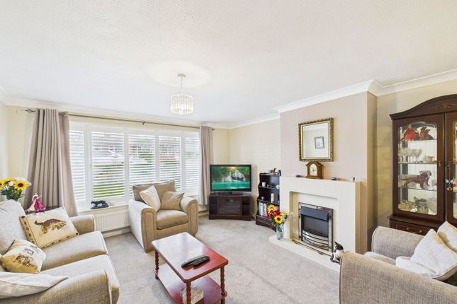 4, Heworth Drive, Whitby photo 3