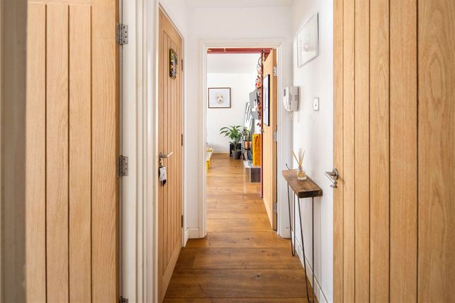 Flat for sale in Mile End Road, Stepney, London