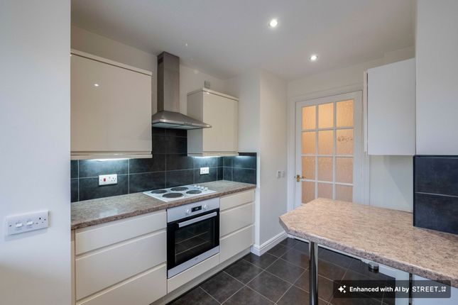 16 Avon Meadow Close, Stratford-Upon-Avon photo 3